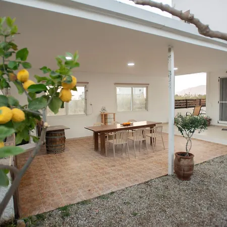 Afrathias Beachhouse - Cretan Hideaway *