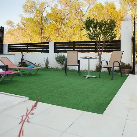 Afrathias Beachhouse - Cretan Hideaway *
